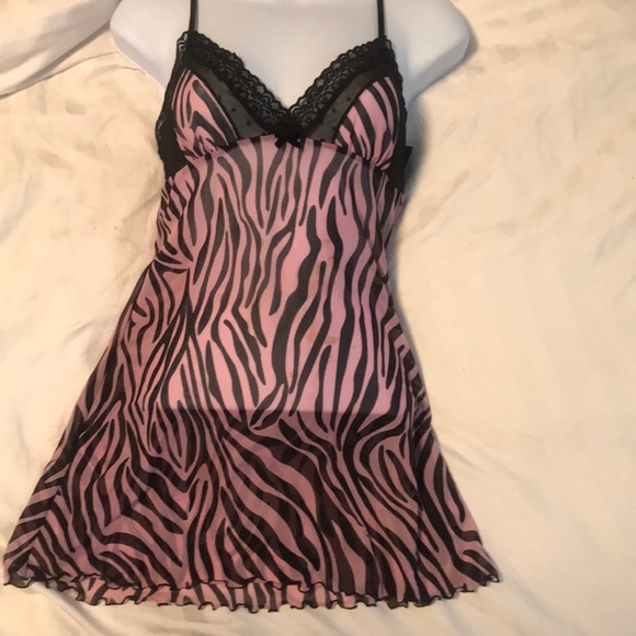 La Senza lace Nighty - Picture 1 of 2